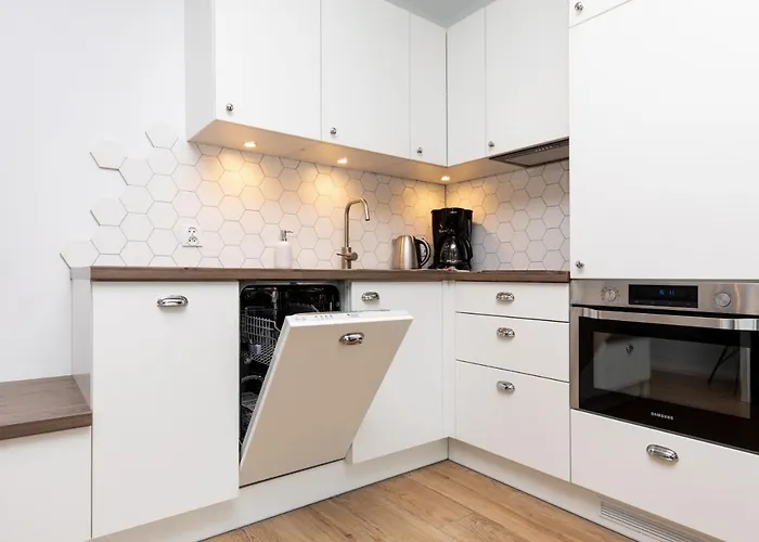 Marine 9b By Renters Dziwnówek