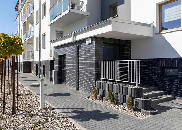 Marine 9b By Renters Dziwnówek