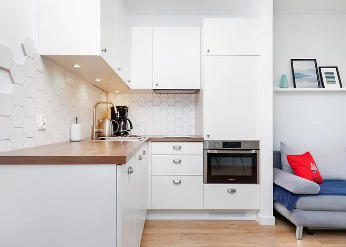 Marine 9b By Renters * Dziwnówek